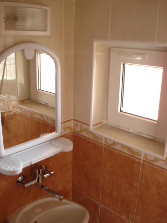 Moni 85 Family House Hotel Sozopol Kamer foto
