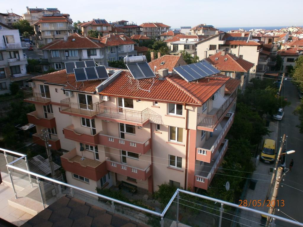 Moni 85 Family House Hotel Sozopol Buitenkant foto